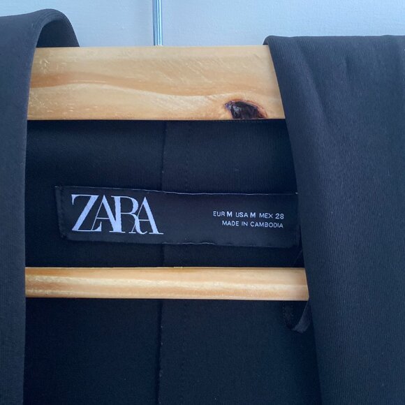 Pre-owned Zara faux suede black tie waist jacket with hood and big front pockets - Picture 3 of 3